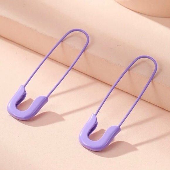 “Pastel Safety Pin” Purple Lavender Diaper Pin Fastener Punk Kawaii Goth Earring - Picture 7 of 9